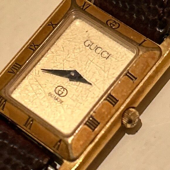 Gucci 4200L Gold Tone Rectangle Watch Brown Embossed Leather Band Old Money Prep - Picture 7 of 8